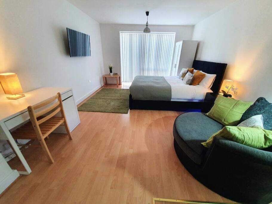 Contemporary Modern Studio Apartment - City Centre Birmingham Eksteriør billede