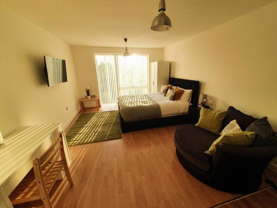 Contemporary Modern Studio Apartment - City Centre Birmingham Eksteriør billede